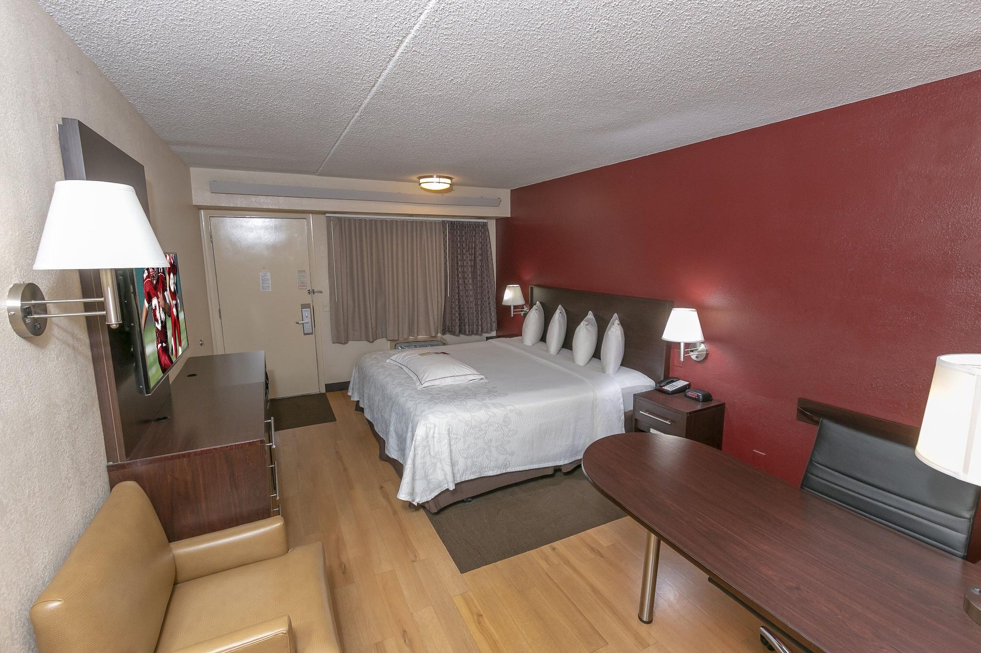 Red Roof Inn Plus+ Pittsburgh East - Monroeville Eksteriør bilde